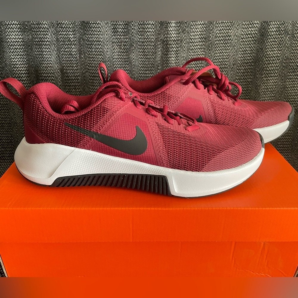 Nike , mens MC Trainers